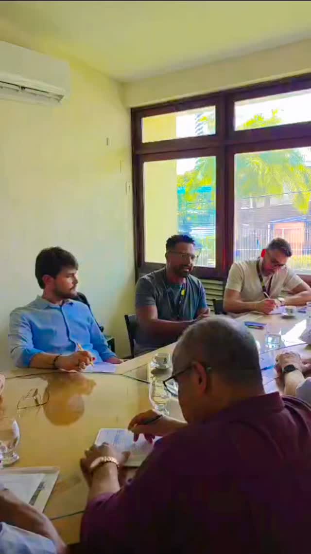 Importante e definitiva reunião hoje com os administradores de Planos de Saúde Unimed, MedSenior e HapVida. Definidas as providências protocolares até a assinatura dos respectivos contratos! No nosso 